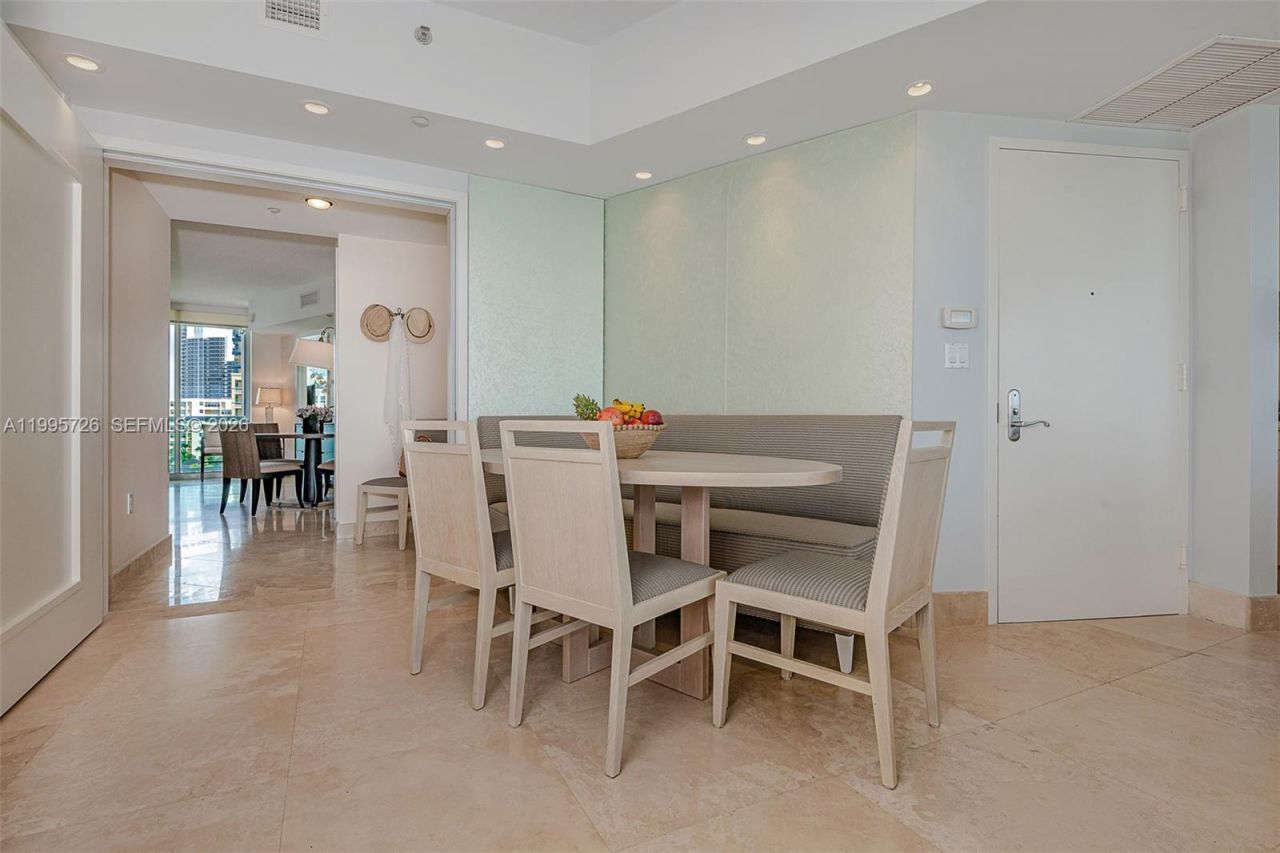 1000 S Pointe Drive, Unit 905, Miami Beach, FL 33139 Photo