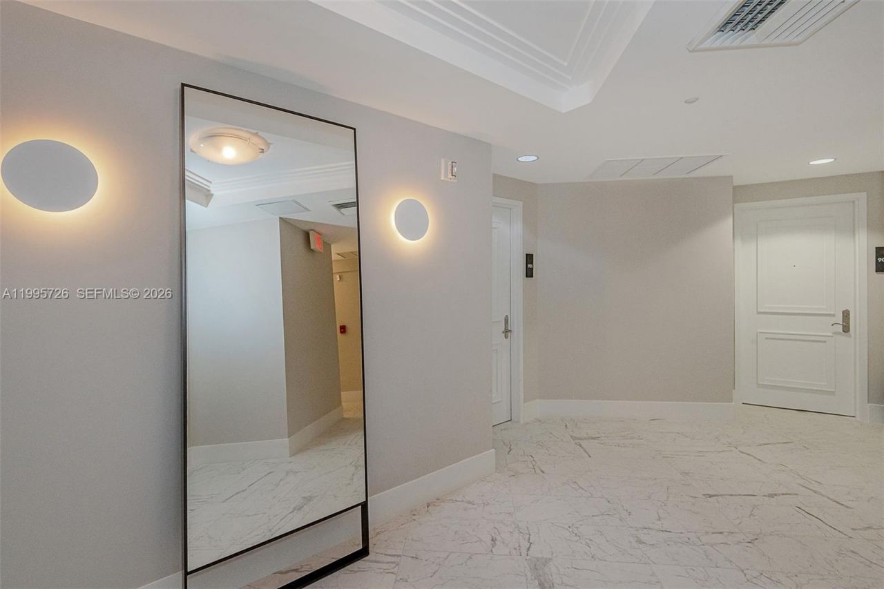 1000 S Pointe Drive, Unit 905, Miami Beach, FL 33139 Photo