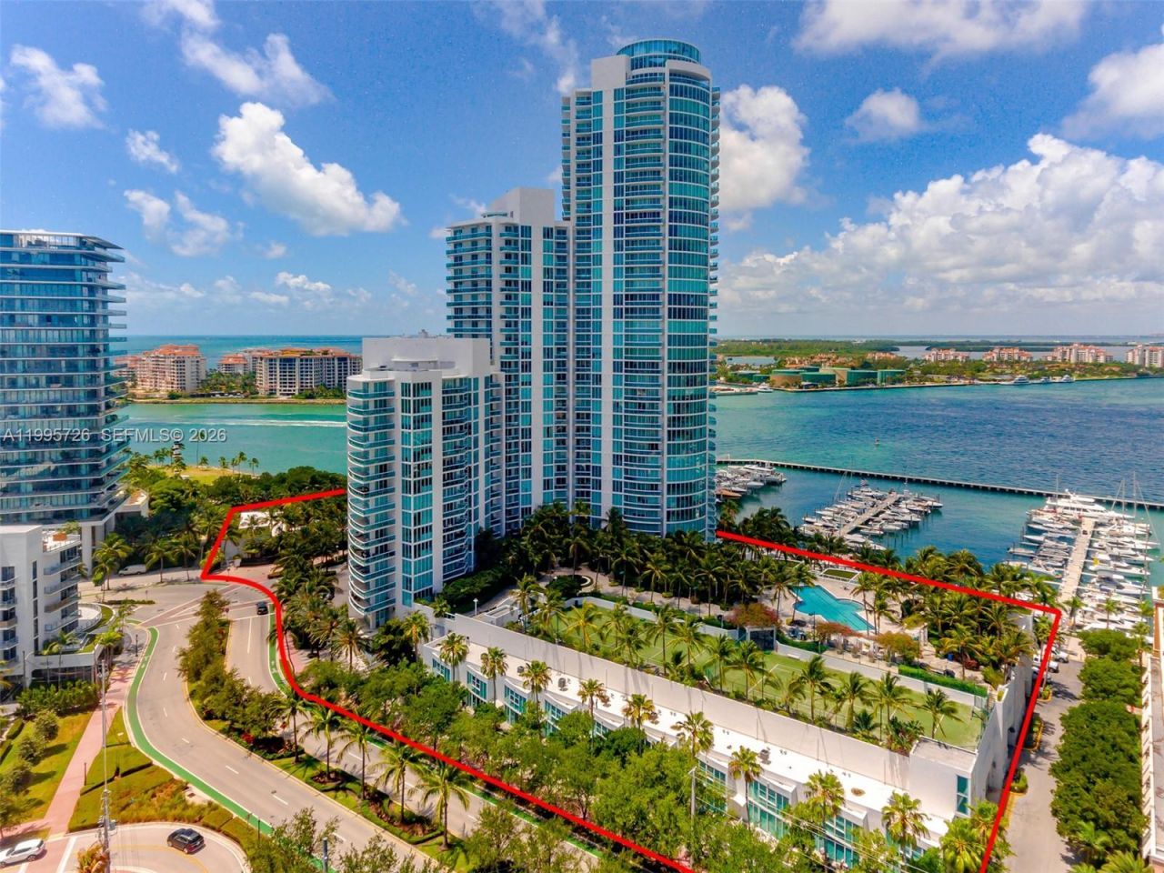 1000 S Pointe Drive, Unit 905, Miami Beach, FL 33139 Photo