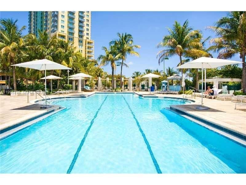 1000 S Pointe Drive, Unit 905, Miami Beach, FL 33139 Photo