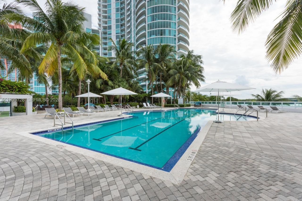 1000 S Pointe Drive, Unit 905, Miami Beach, FL 33139 Photo