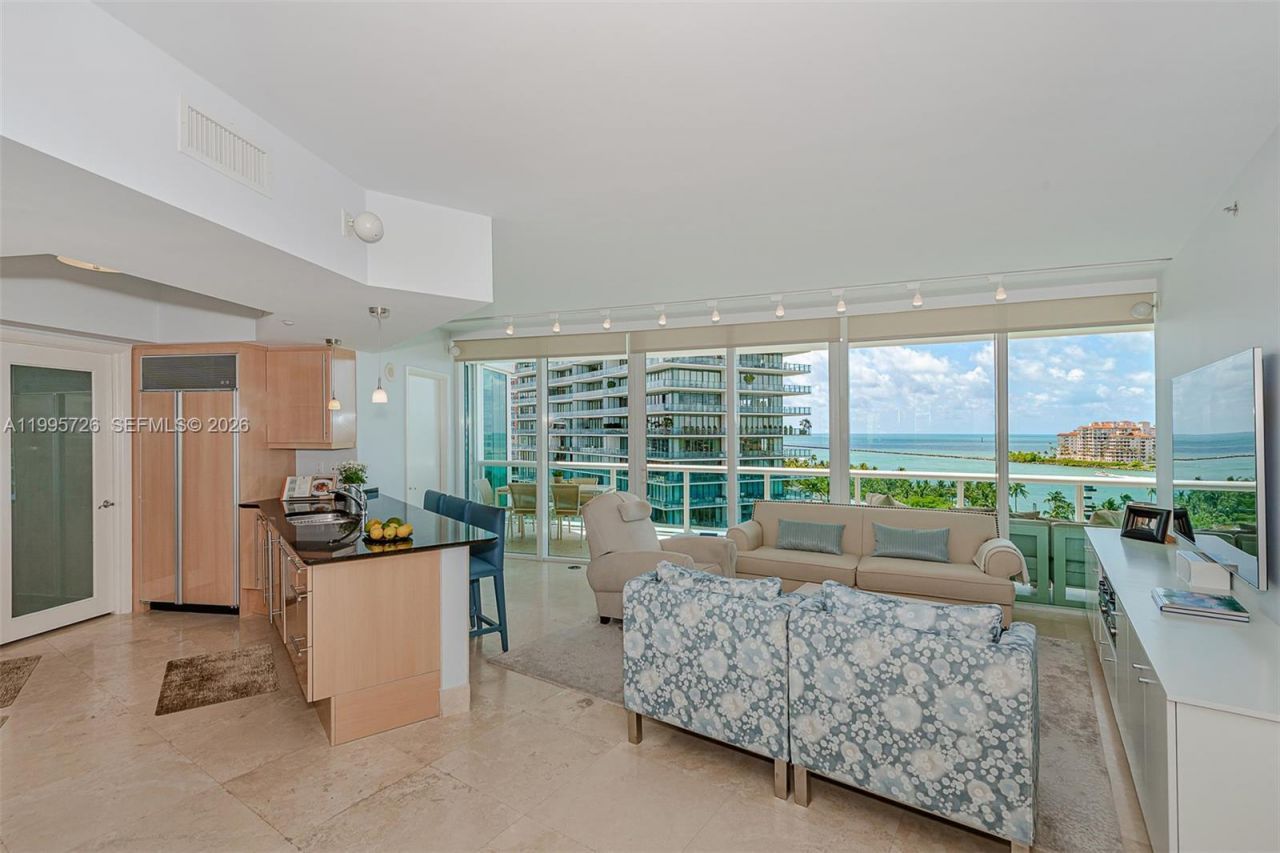 1000 S Pointe Drive, Unit 905, Miami Beach, FL 33139 Photo