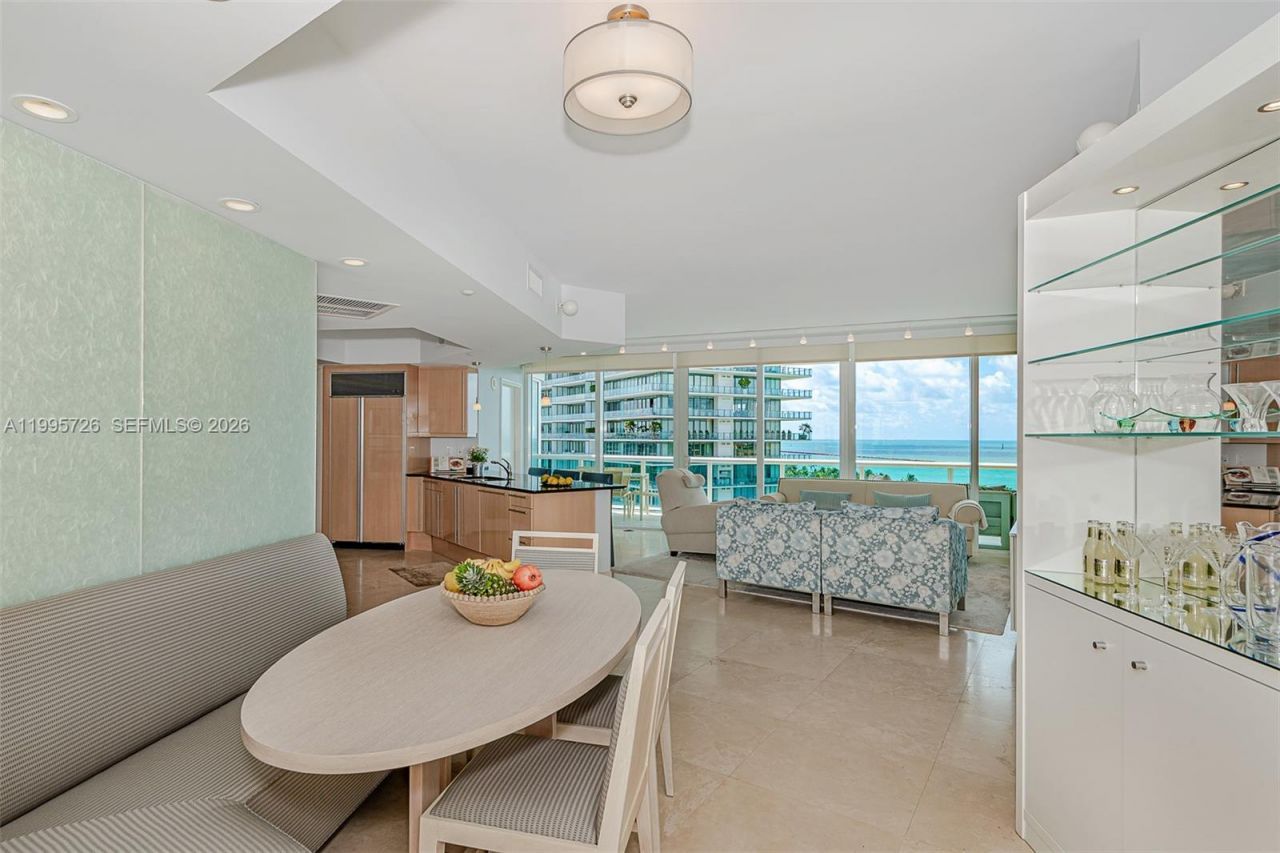1000 S Pointe Drive, Unit 905, Miami Beach, FL 33139 Photo