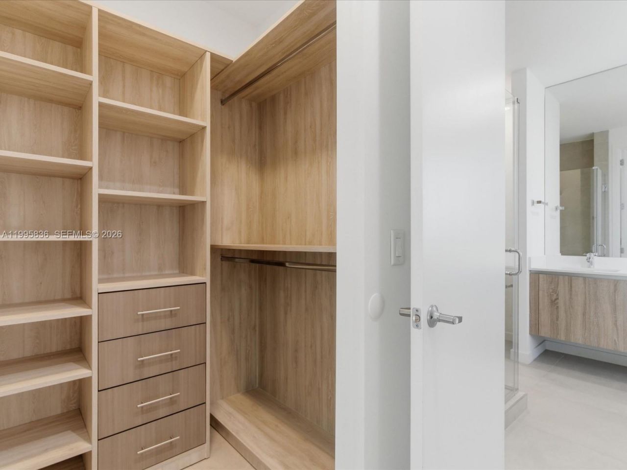 529 SW 11th St, Unit 303, Miami, FL 33129 Photo