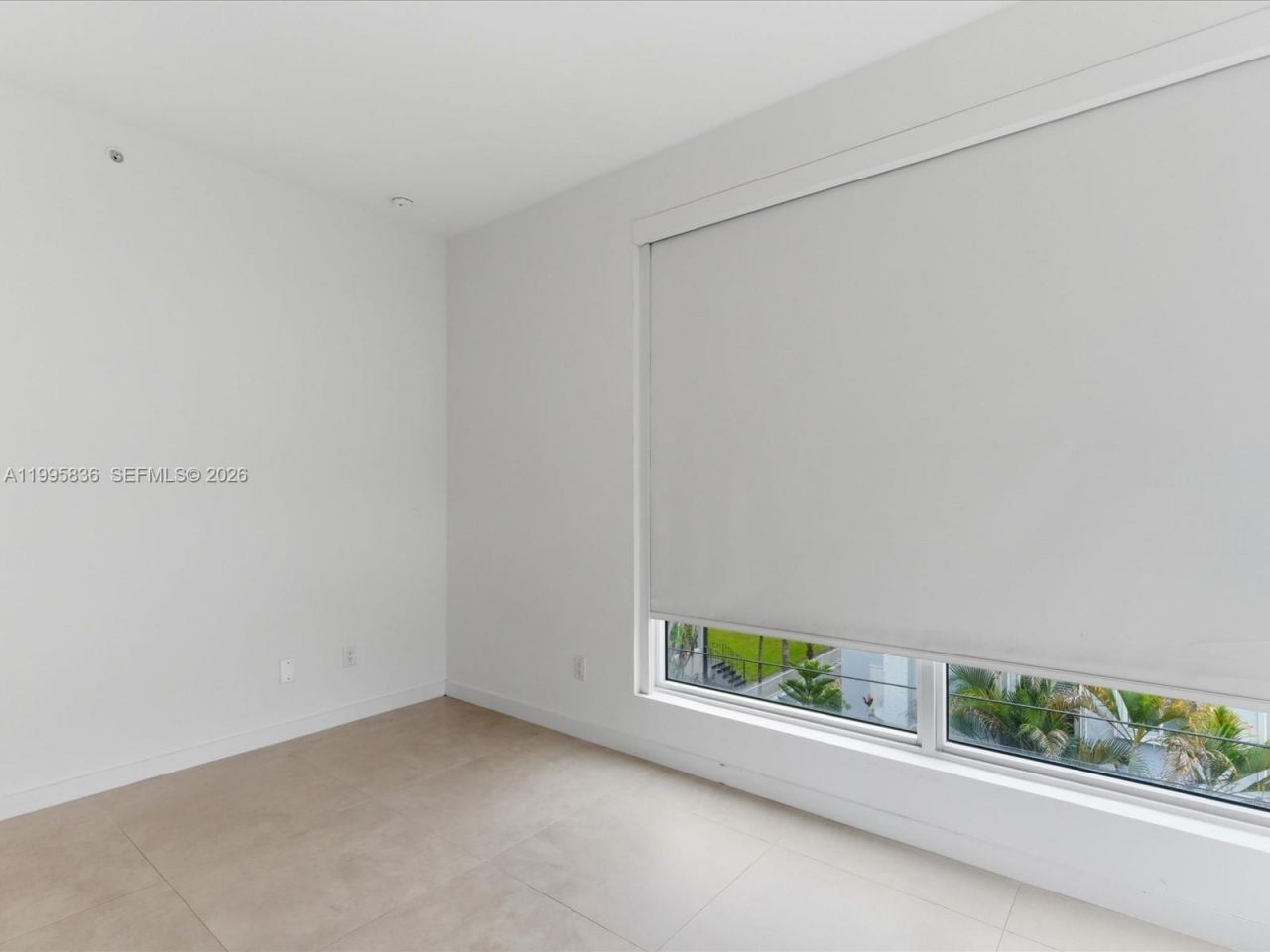 529 SW 11th St, Unit 303, Miami, FL 33129 Photo