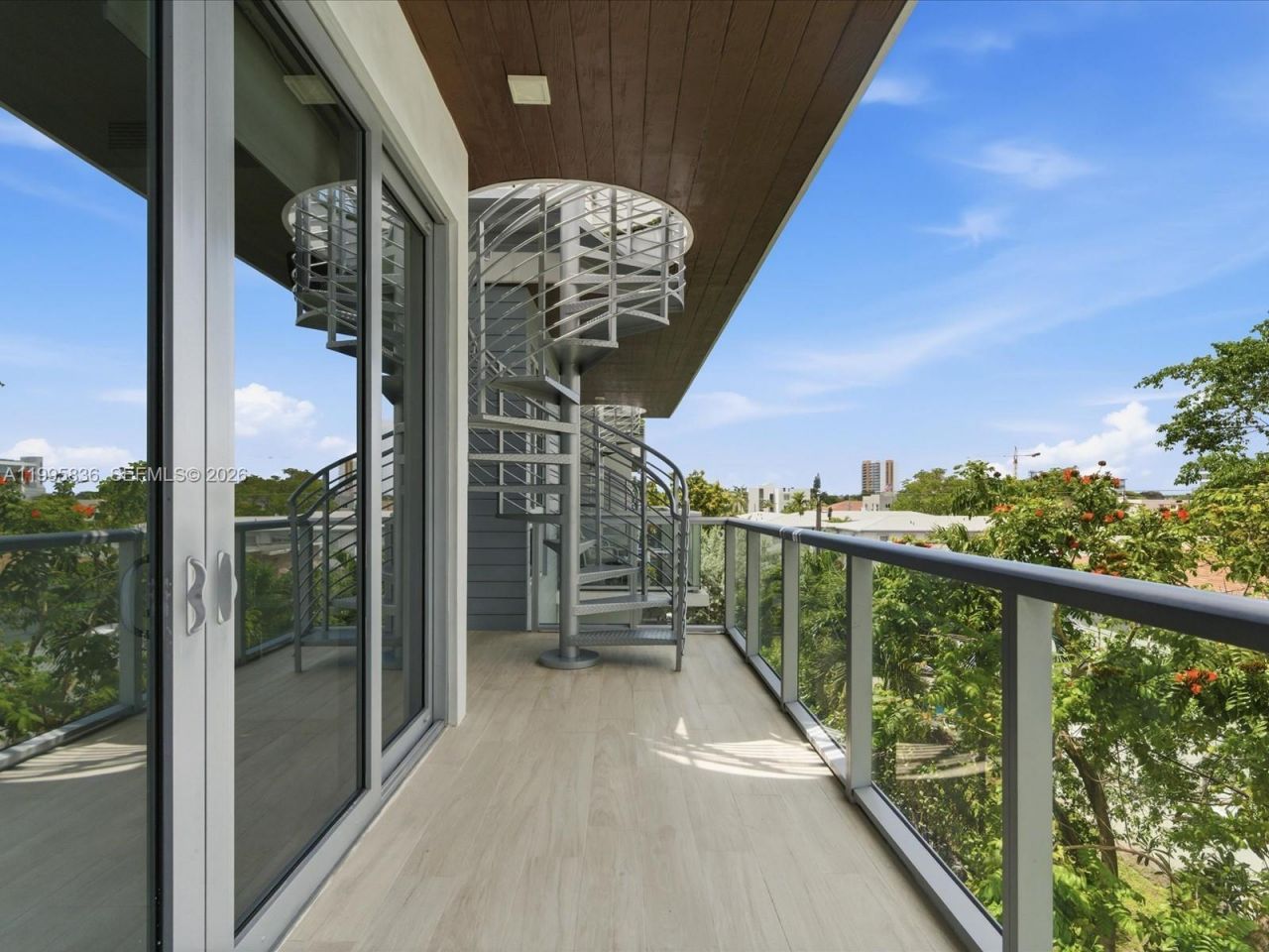 529 SW 11th St, Unit 303, Miami, FL 33129 Photo