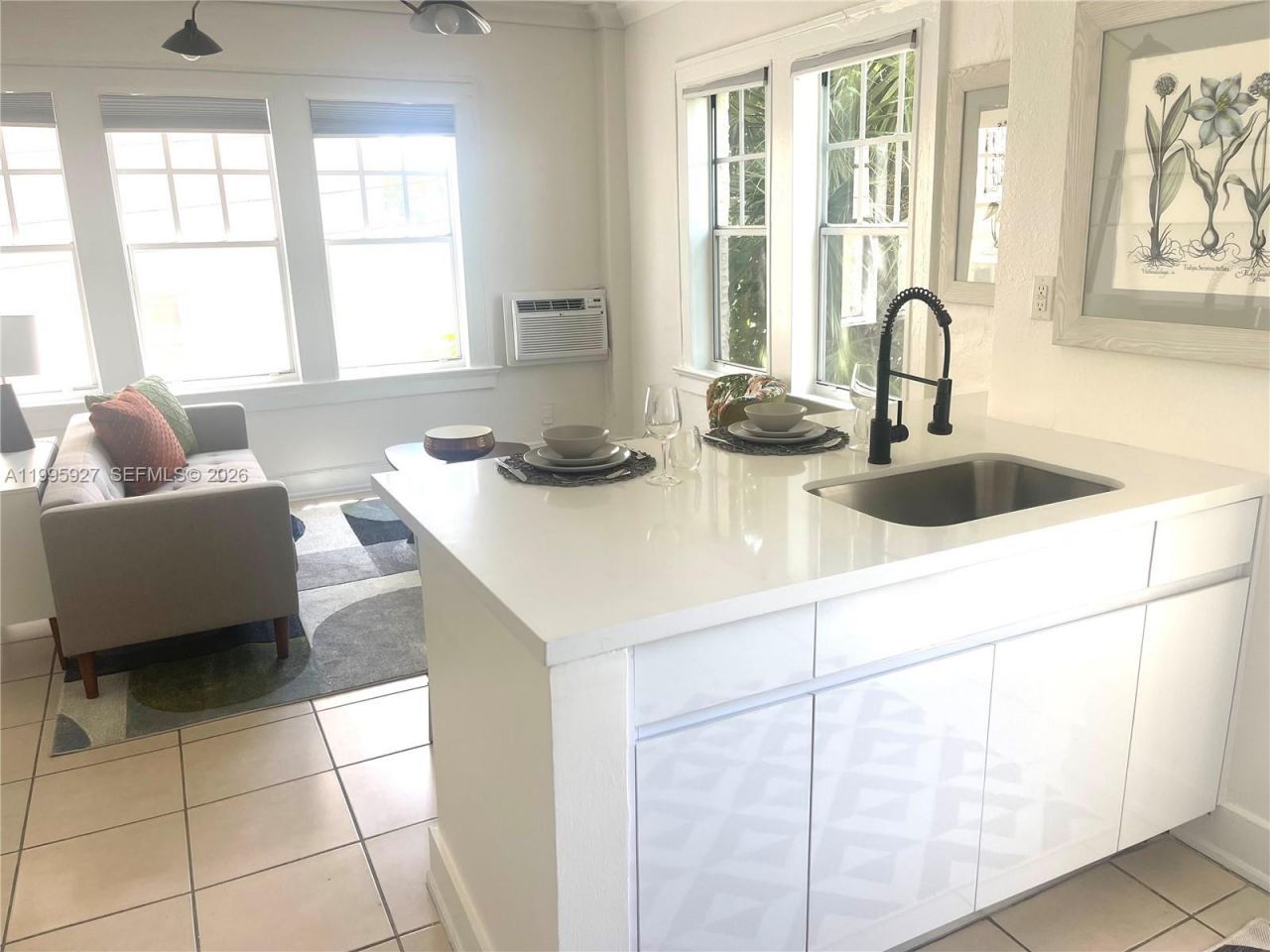 1611 Michigan Ave , Unit 27, Miami Beach, FL 33139 Photo