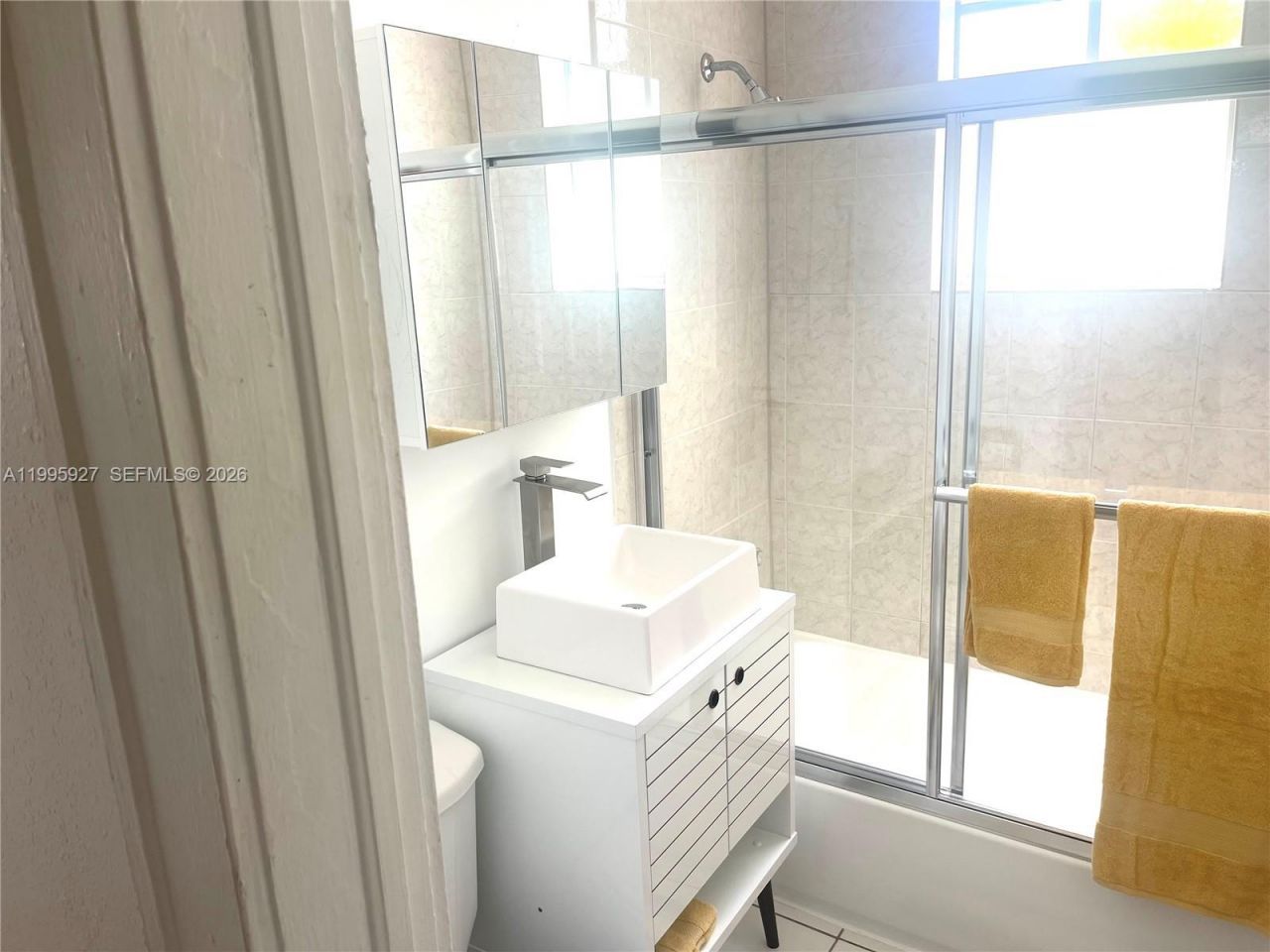 1611 Michigan Ave , Unit 27, Miami Beach, FL 33139 Photo