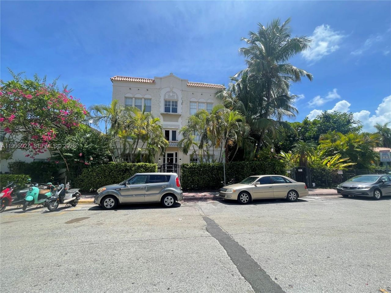 1611 Michigan Ave , Unit 27, Miami Beach, FL 33139 Photo