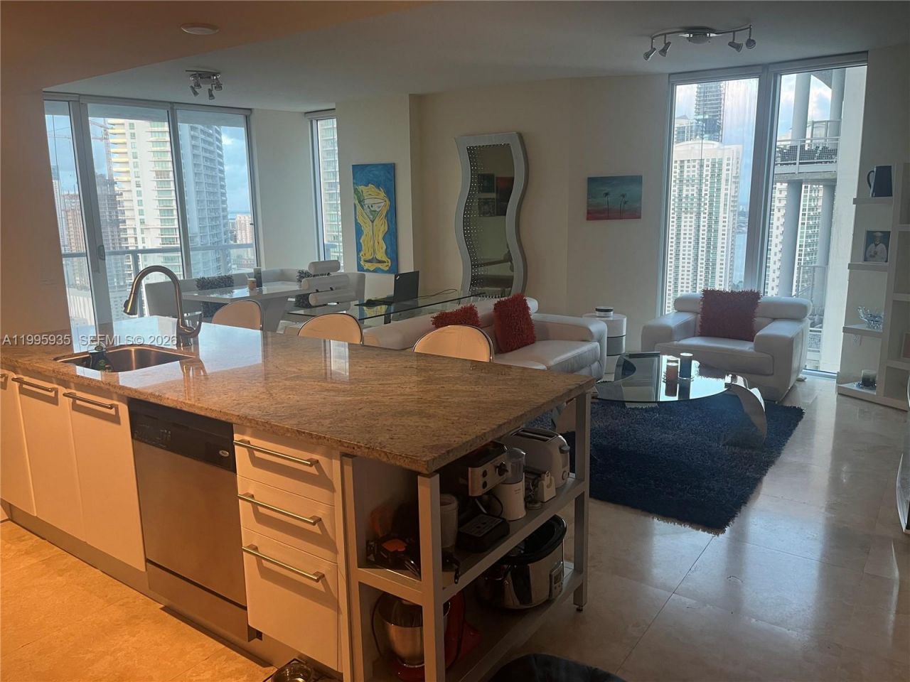 185 SW 7th St, Unit 3211, Miami, FL 33130 Photo