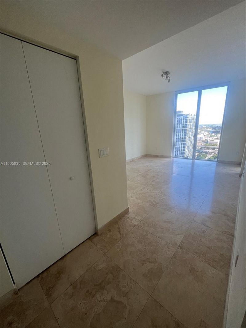 185 SW 7th St, Unit 3211, Miami, FL 33130 Photo