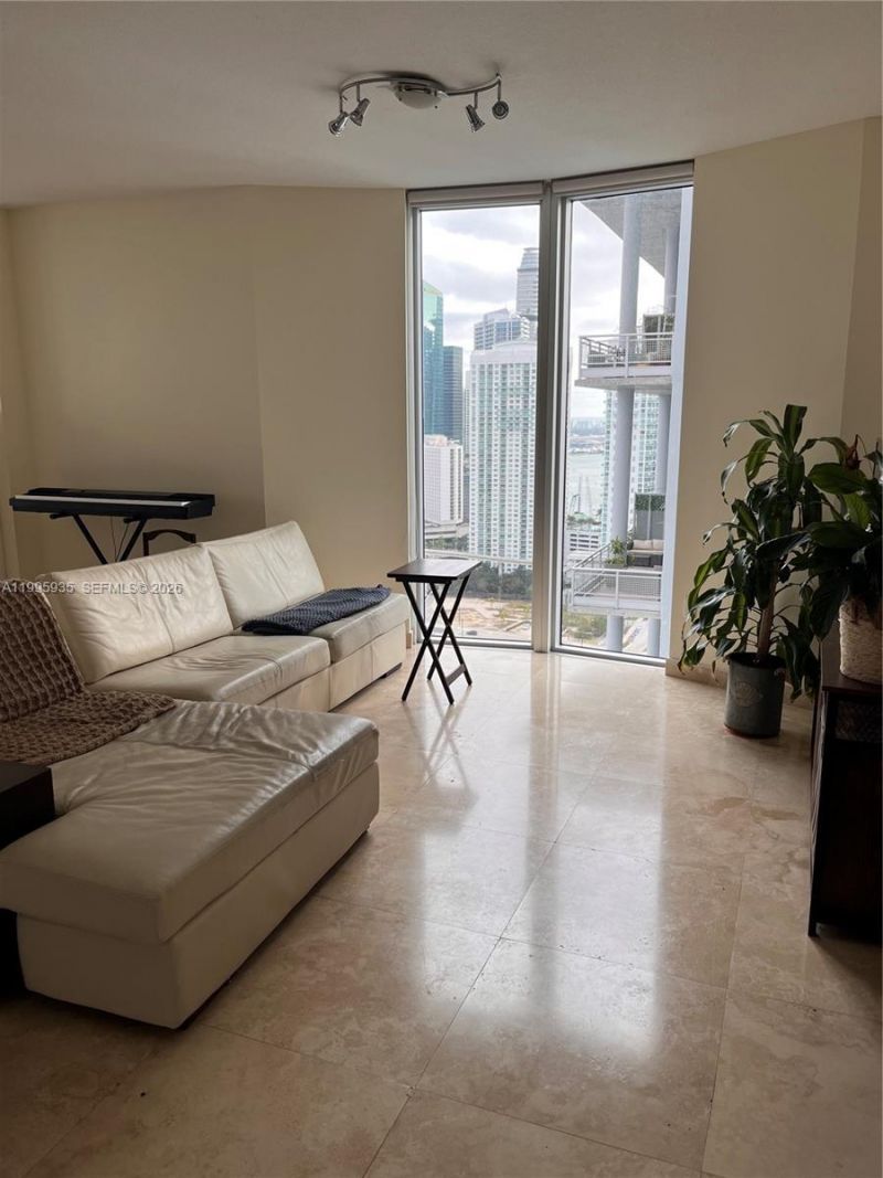 185 SW 7th St, Unit 3211, Miami, FL 33130 Photo