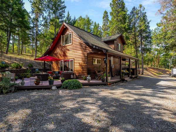 357 El Conejo Drive, Grants Pass, OR 97526