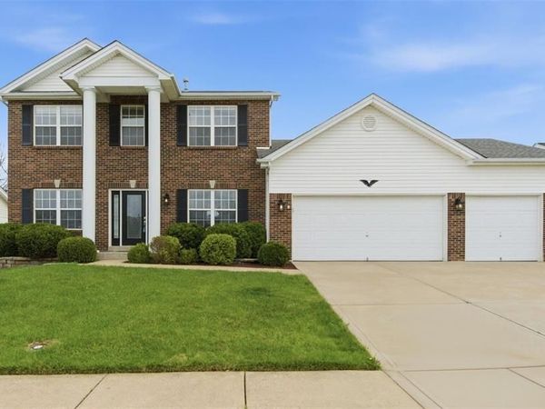 912 Hampshire Heath Drive, O'Fallon, MO 63368