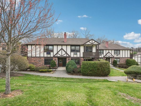 668 Sierra Vista Lane , Valley Cottage, NY 10989