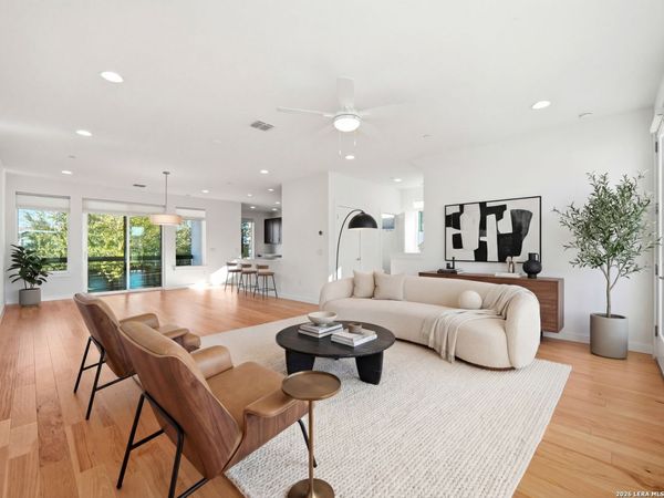 102 Tendick, Unit 901, San Antonio, TX 78209