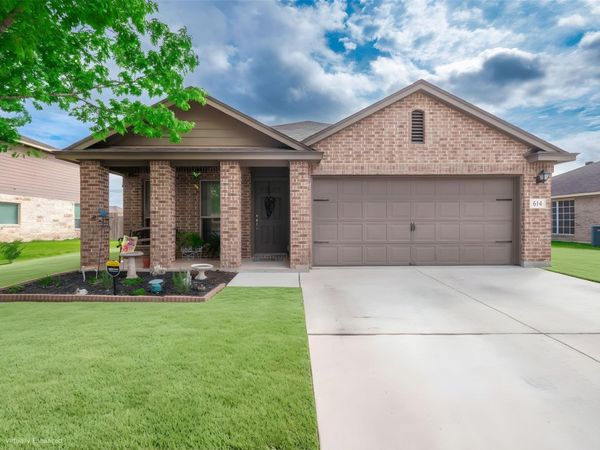 614 Lantana Ave , Lockhart, TX 78644