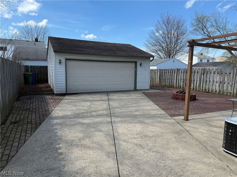 1030 E 349th Street, Eastlake, OH 44095 Photo 4