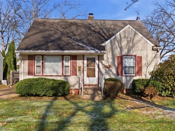 1350 Eastland Avenue SE, Warren, OH 44484