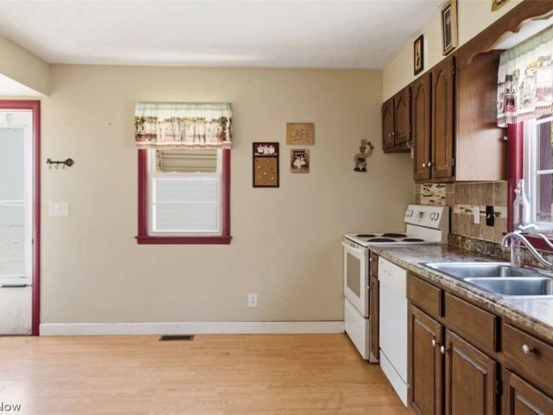 1350 Eastland Avenue SE, Warren, OH 44484 Photo 13