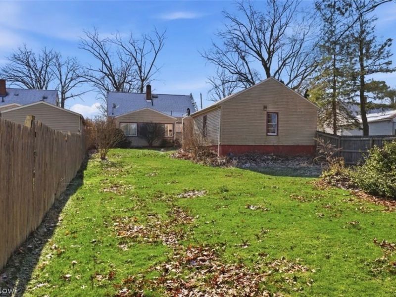 1350 Eastland Avenue SE, Warren, OH 44484 Photo 8