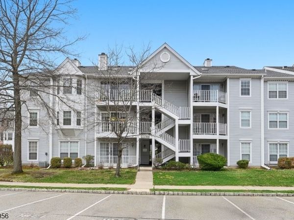 475 Quince Ct, Mahwah, NJ 07430