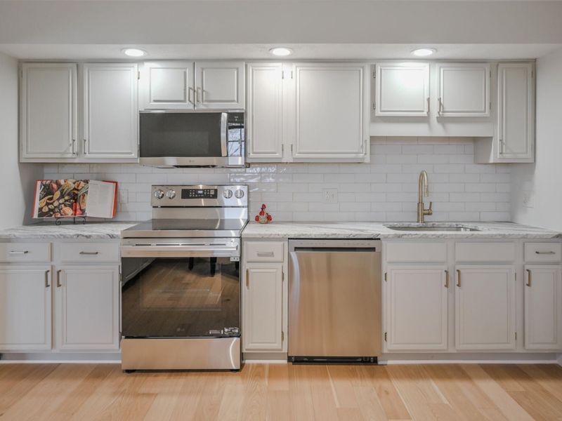 732 Grandview Drive, Springfield, OH 45503 Photo 6