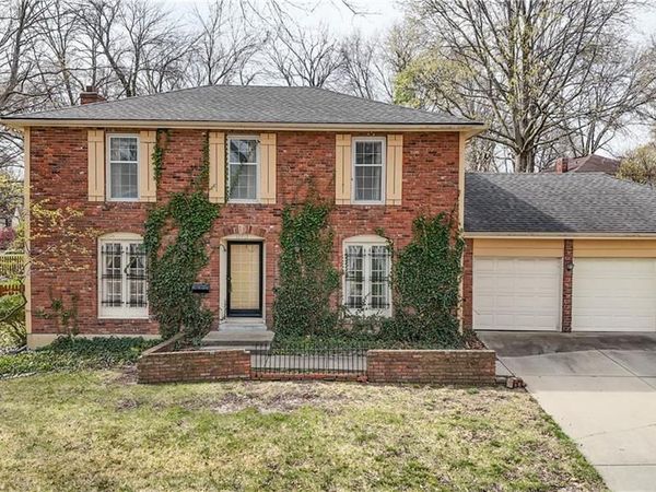 10915 W 100th Terrace, Overland Park, KS 66214