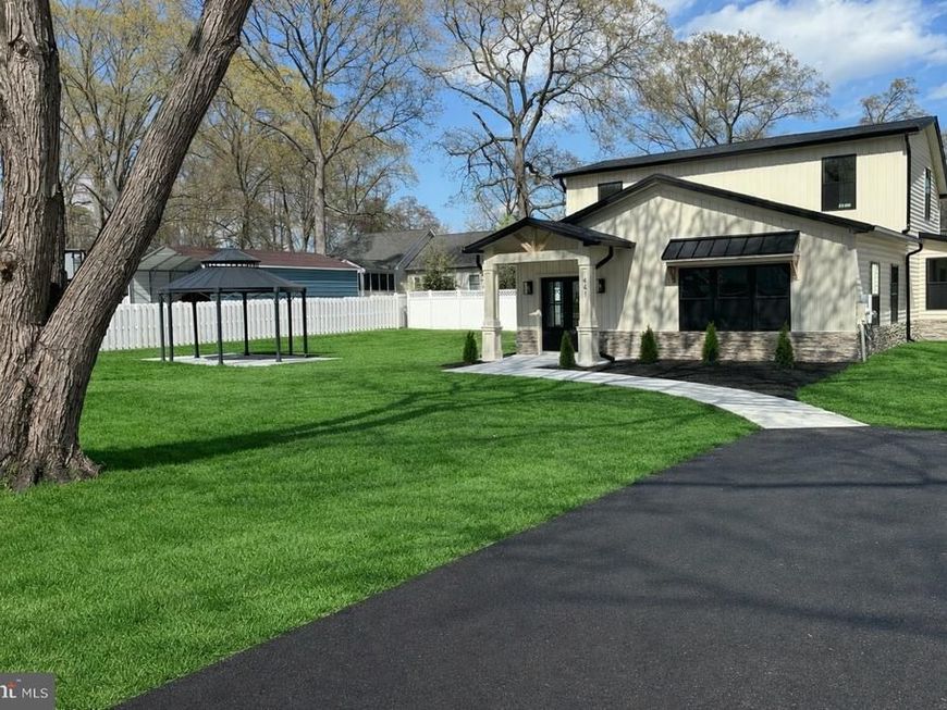 441 And 425 N Carolina Avenue, Pasadena, MD 21122 Main Photo