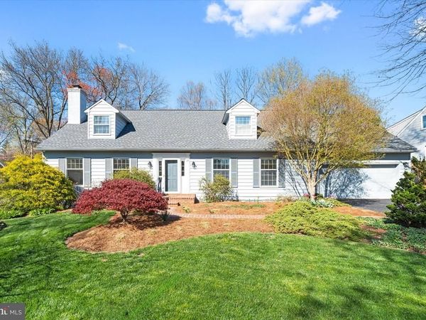 25 DICKINSON LANE, WILMINGTON, DE 19807