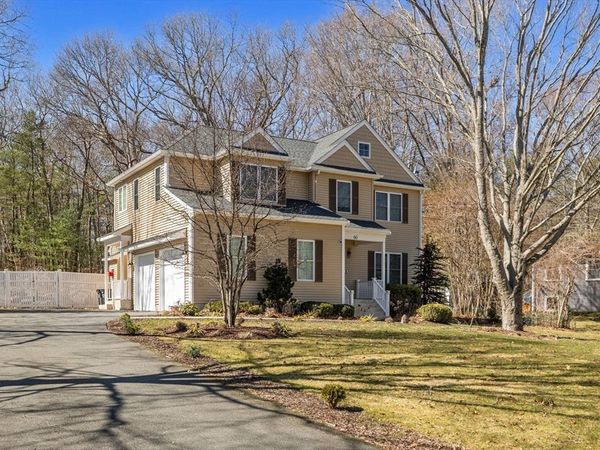 60 Shufelt Rd, Unit 1, Walpole, MA 02071