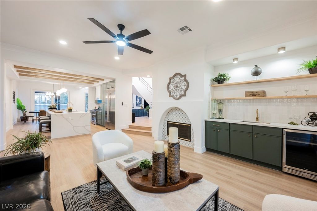 8200 Horseshoe Bend Lane, Las Vegas, NV 89113