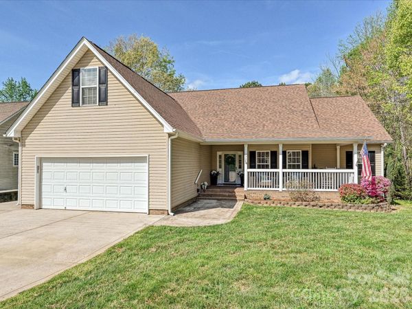 132 Gray Cliff Drive , Mooresville, NC 28117