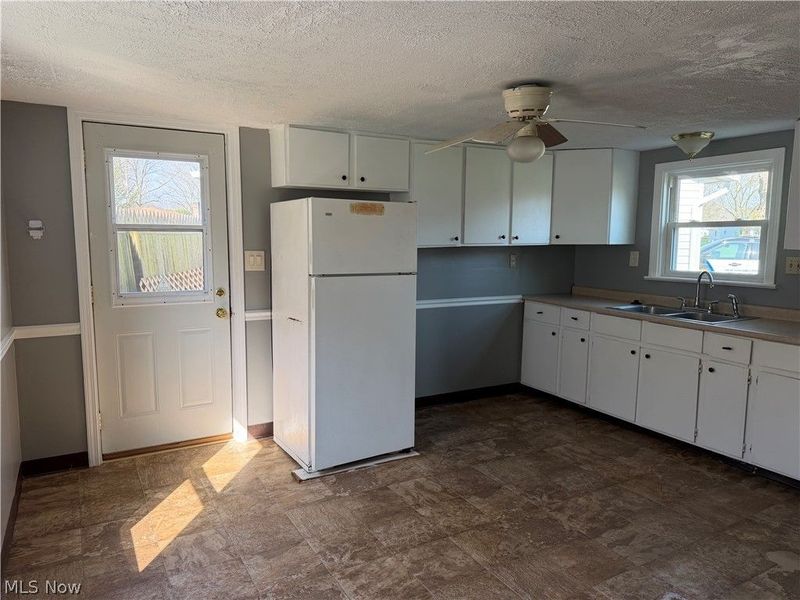 824 Goshen Avenue SE, New Philadelphia, OH 44663 Photo 12