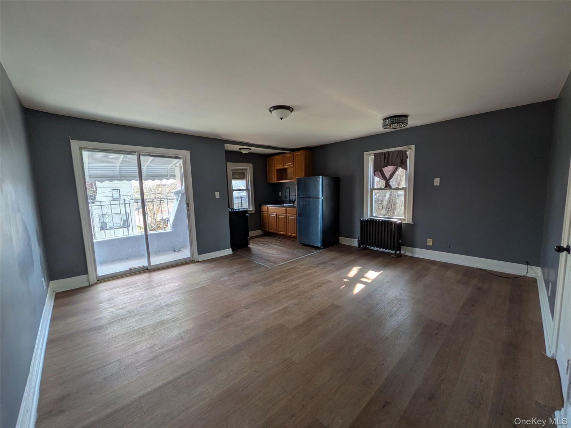 205-11 110th Avenue, Unit 2nd floor, Saint Albans, NY 11412 Main Photo