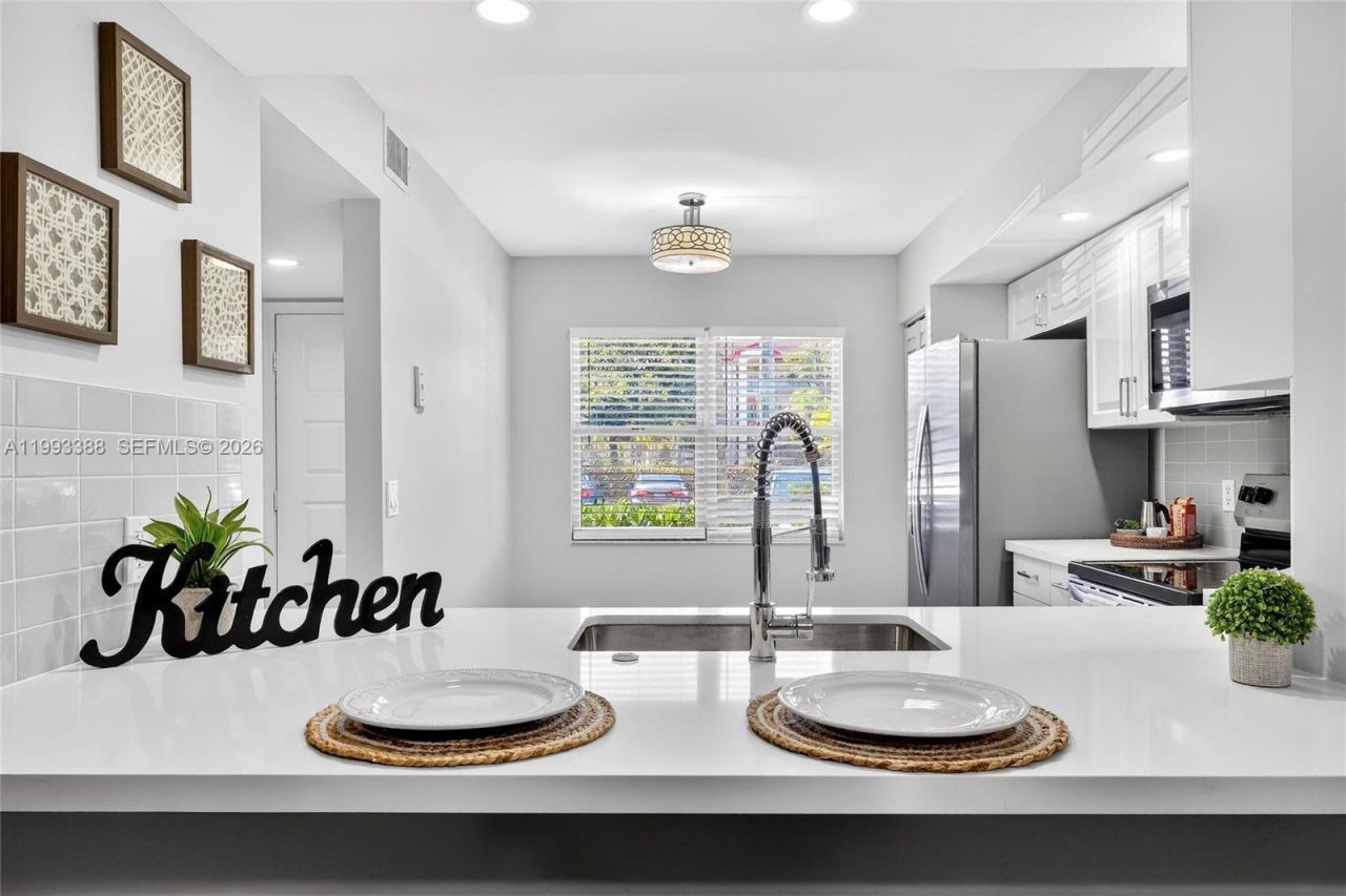 12701 SW 14th St , Unit 108J, Pembroke Pines, FL 33027 Photo