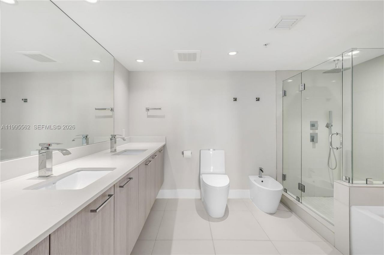 1133 102nd St , Unit 601, Bay Harbor Islands, FL 33154 Photo