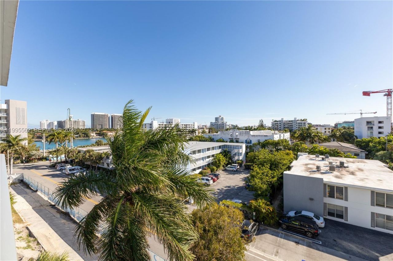 1133 102nd St , Unit 601, Bay Harbor Islands, FL 33154 Photo