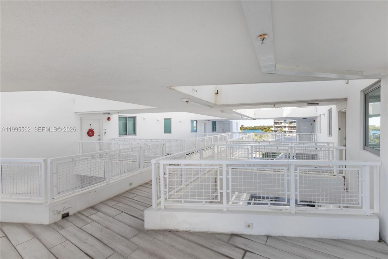 1133 102nd St , Unit 601, Bay Harbor Islands, FL 33154 Photo