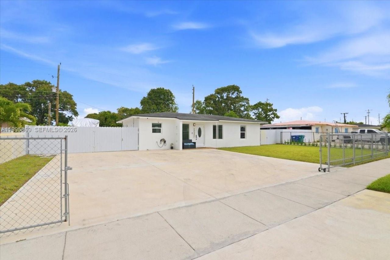 17221 NW 41st Ave, Miami Gardens, FL 33055 Main Photo