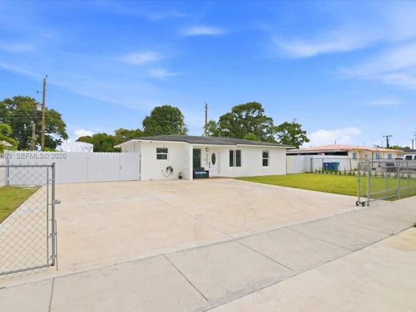 17221 NW 41st Ave , Miami Gardens, FL 33055