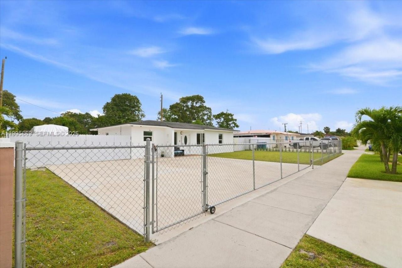 17221 NW 41st Ave , Miami Gardens, FL 33055 Photo