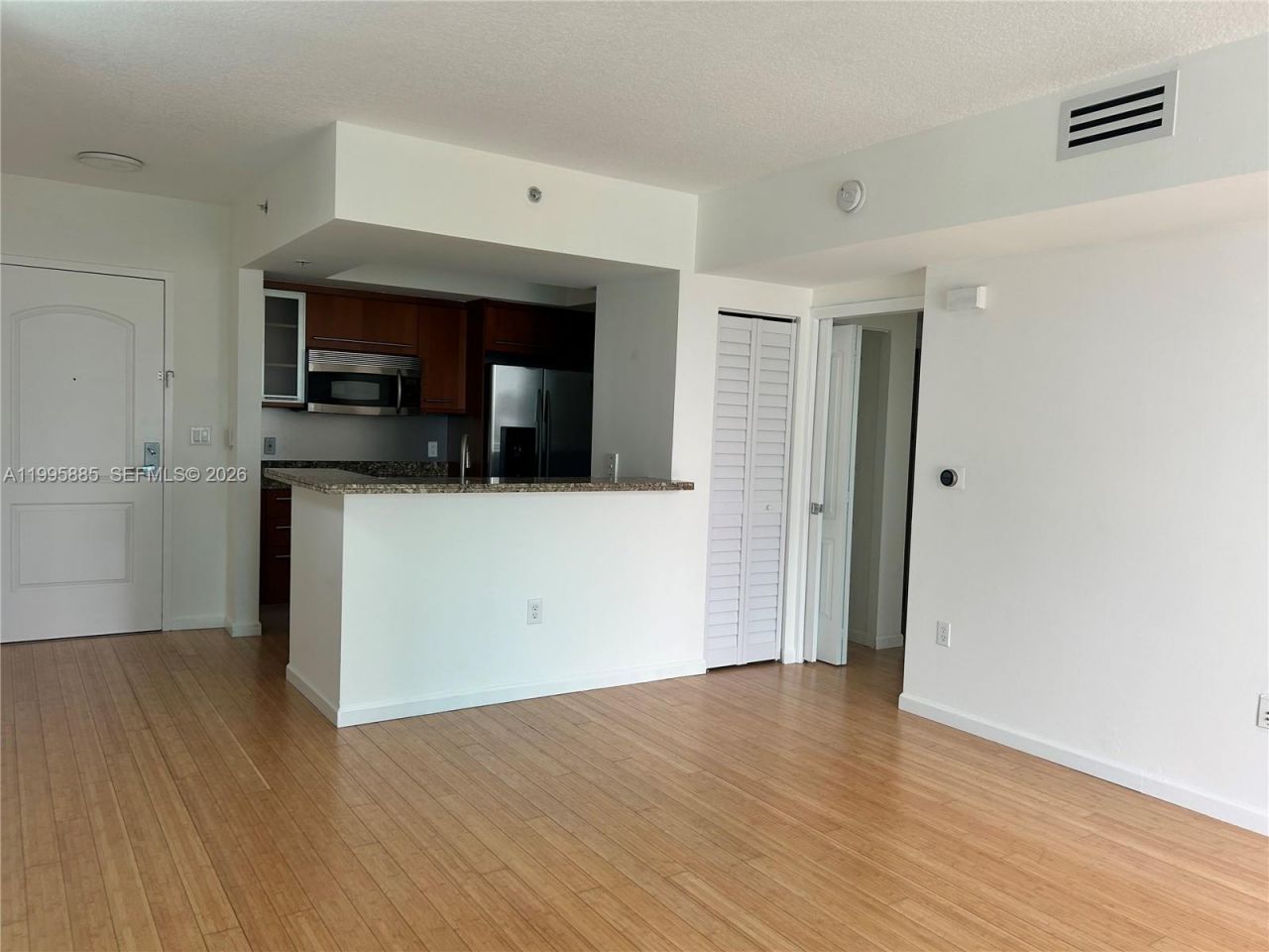 110 Washington Ave, Unit 1710, Miami Beach, FL 33139 Photo