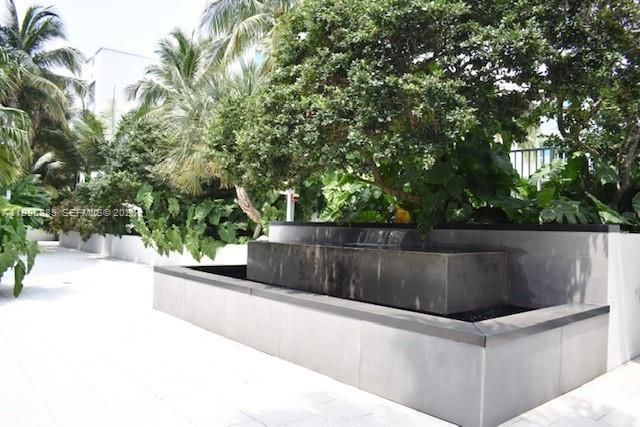 110 Washington Ave , Unit 1710, Miami Beach, FL 33139 Photo