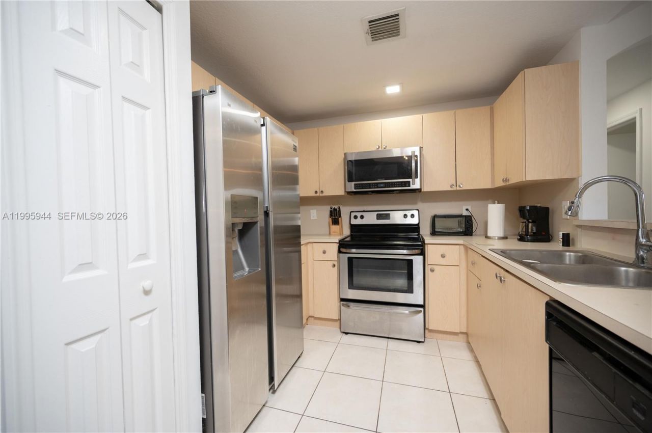 6420 NW 114th Ave, Unit 1332, Doral, FL 33178 Photo