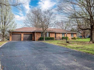 229 WHISPERING OAKS , Metamora, IL 61548