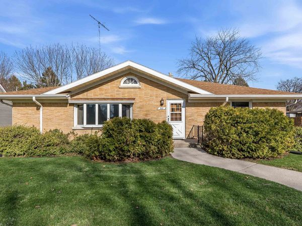 609 Greenfield Avenue, Beaver Dam, WI 53916