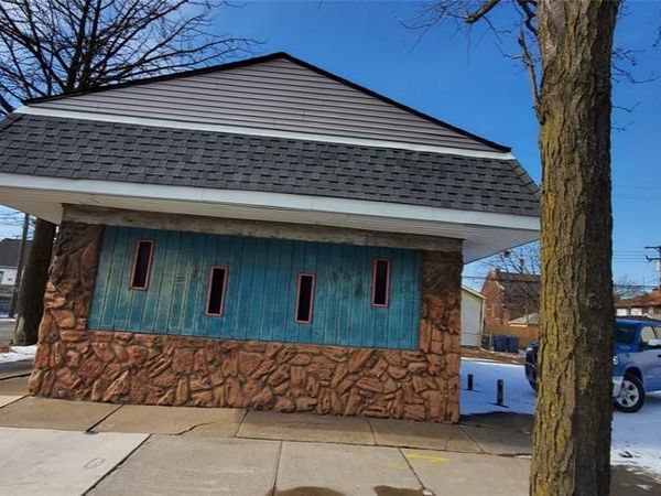 11026 W Jefferson Avenue , River Rouge, MI 48218