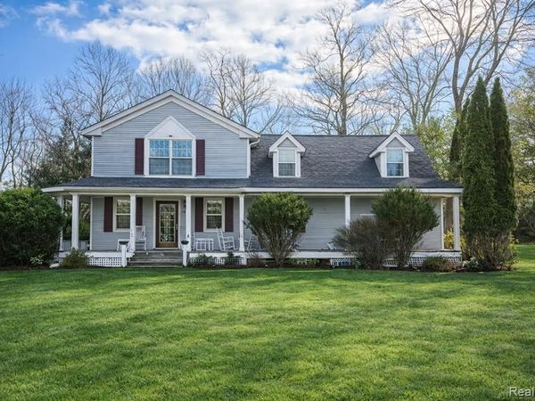 25980 Lyman Lane, Lyon Twp, MI 48165