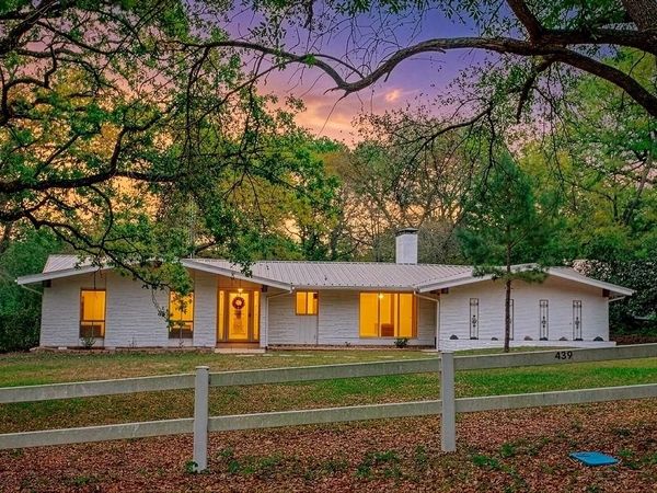 439 N Lonestar Lane , Hideaway, TX 75771